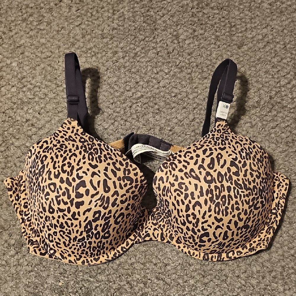 PINK Victoria's Secret Leopard Print Bra